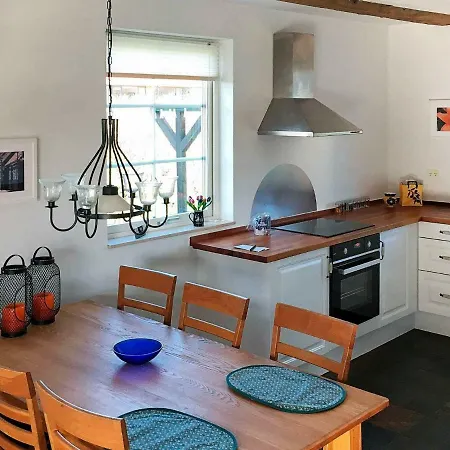 Vakantiehuis Holiday Iv *